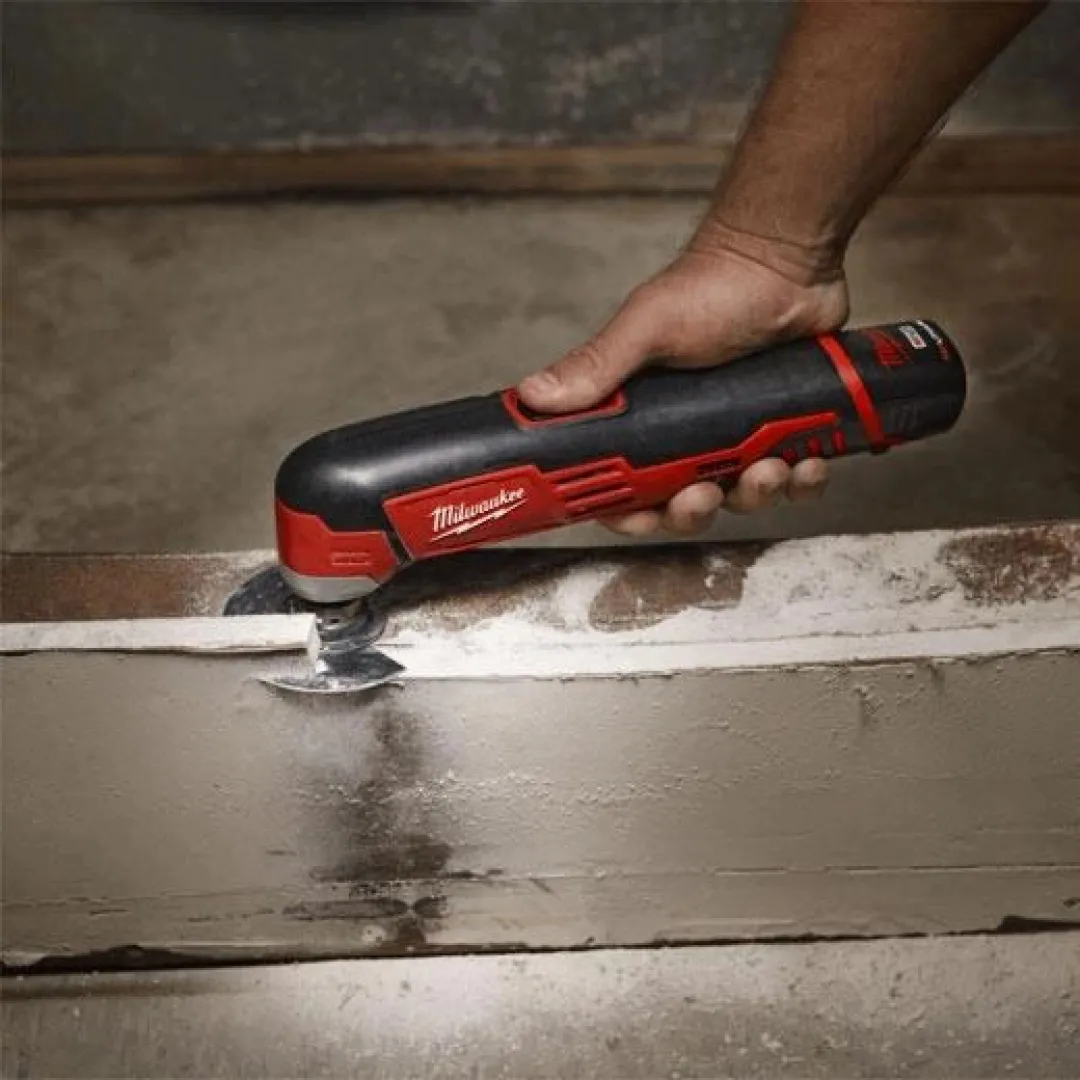 MILWAUKEE MILWAUKEE M12 Oscillating Multi Tool (Only) MILWAUKEE MILWAUKEE M12 Oscillating Multi Tool (Only)