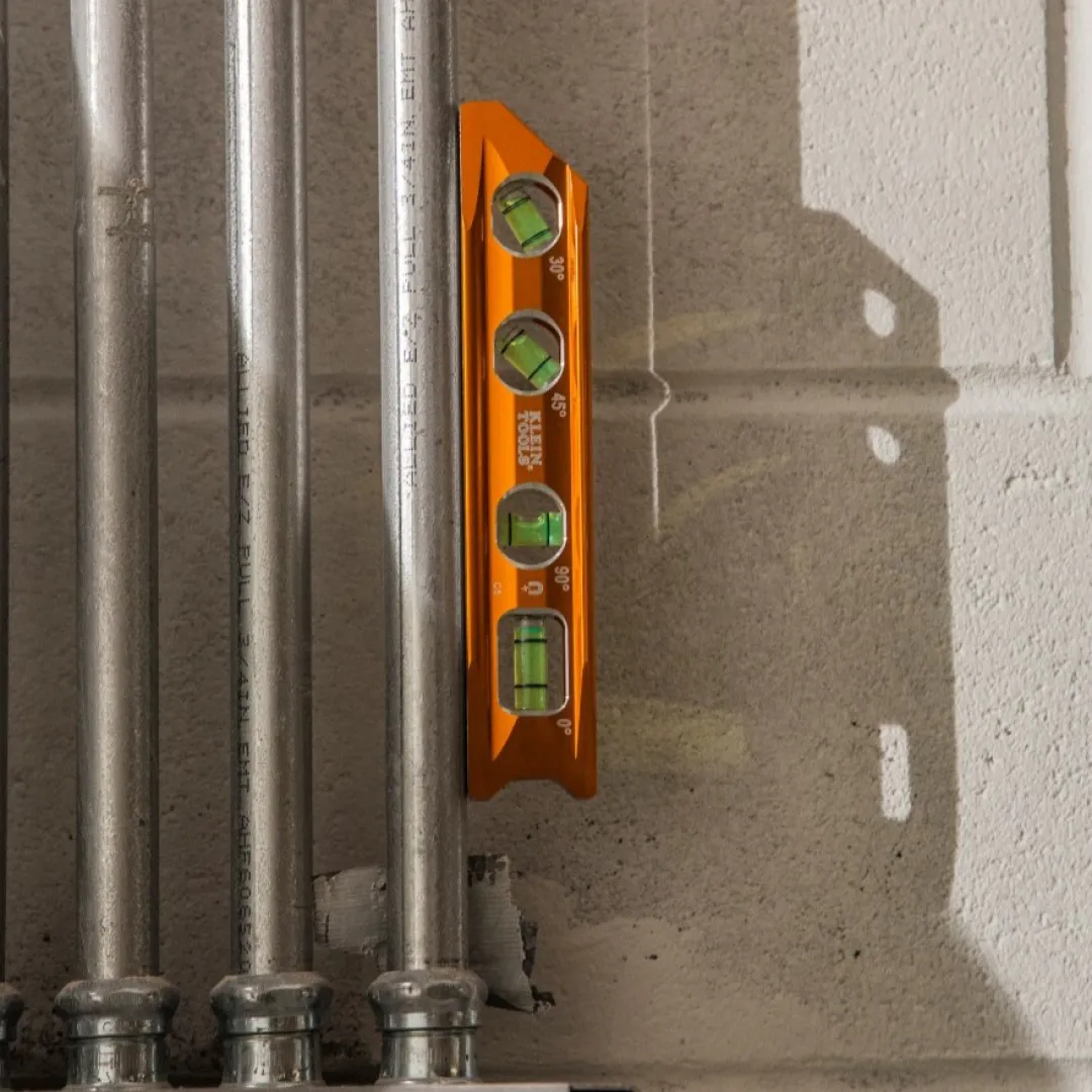 KLEIN TOOLS KLEIN TOOLS 8" Magnetic Torpedo Billet Level KLEIN TOOLS KLEIN TOOLS 8" Magnetic Torpedo Billet Level